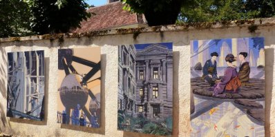 Les dessins de François Schuiten sur les murs de Semur-en-Auxois